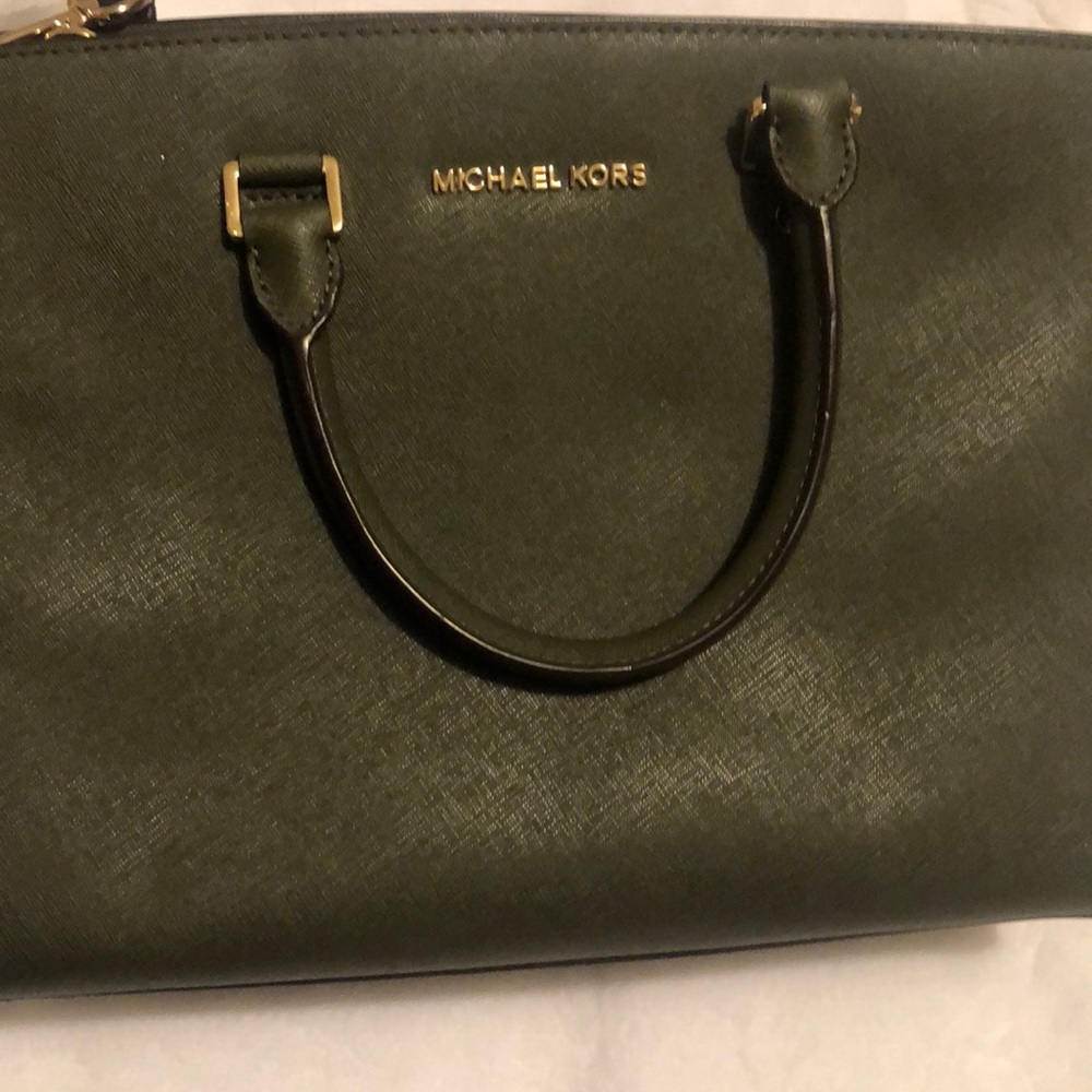 Michael Kors puede - Picture 7 of 7